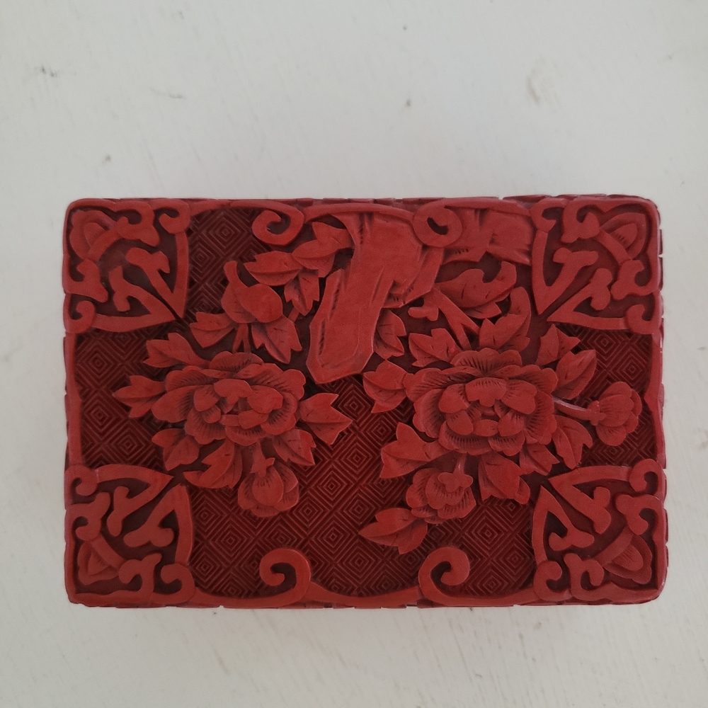 Vintage Cinnabar Box, Used, Red - Picture 8 of 8